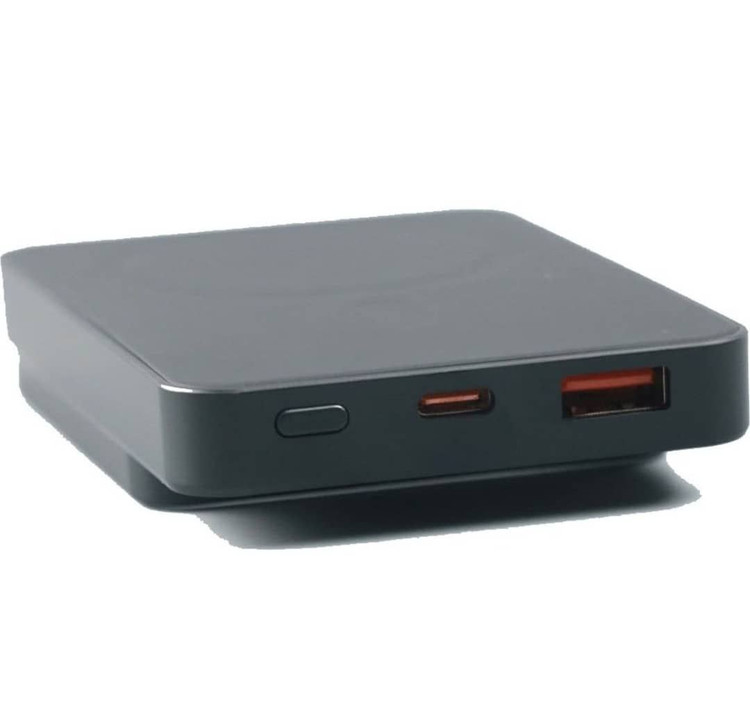 پاوربانک شارژ وایرلس لنیز 10000میلی آمپر PW126D